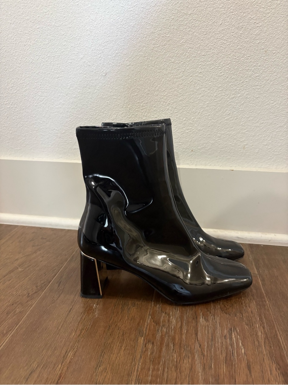 Aldo Black Ankle Boots women’s size 8.5 Patent Ankle Boots - Women
